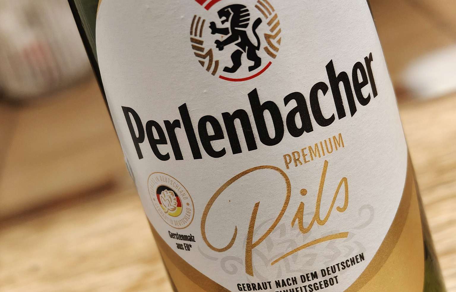Piwo Perlenbacher Premium Pils – pils – Niemcy